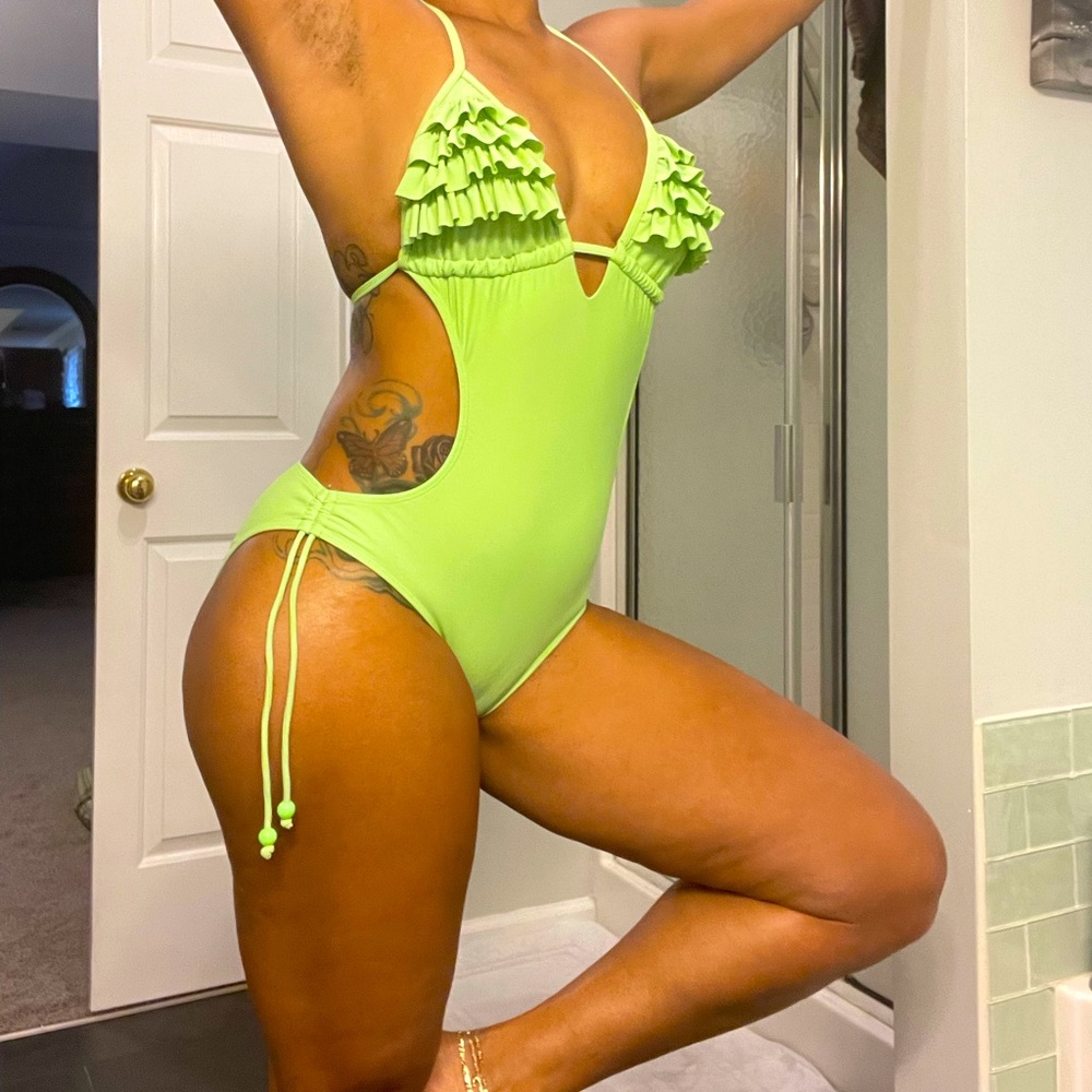 Full body swimsuit with the back out. Great condition.
